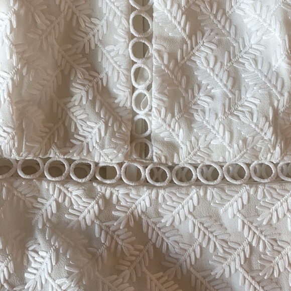 SOLD‼️Red Carter Tomey cold shoulder dress NWOT - Picture 4 of 5